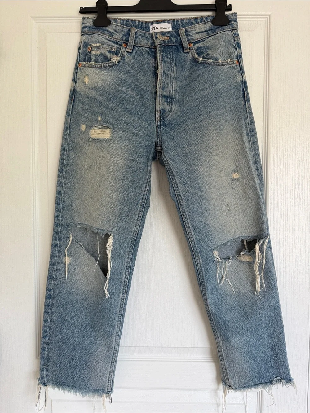 Zara Women’s Light Blue Ripped Relaxed Jeans